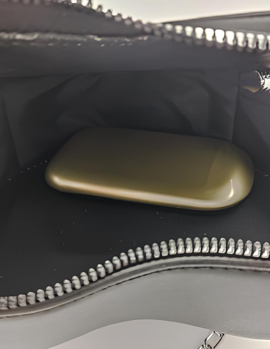 Bolsa crossbody Amor Elegante de cuero para mujer