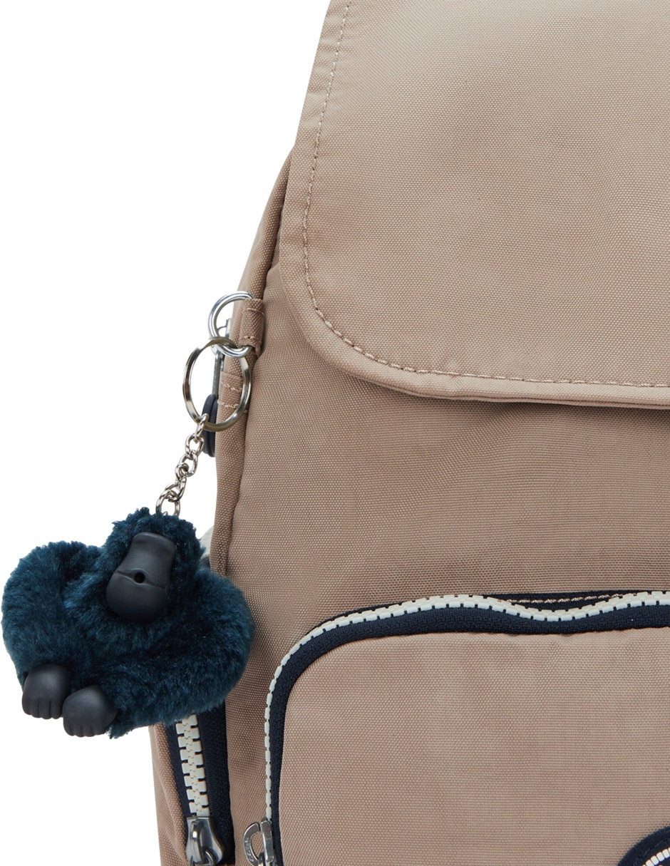 Mochila casual 9