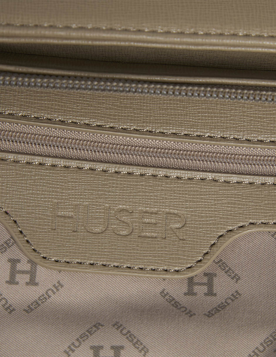Crossbody Huser Basics