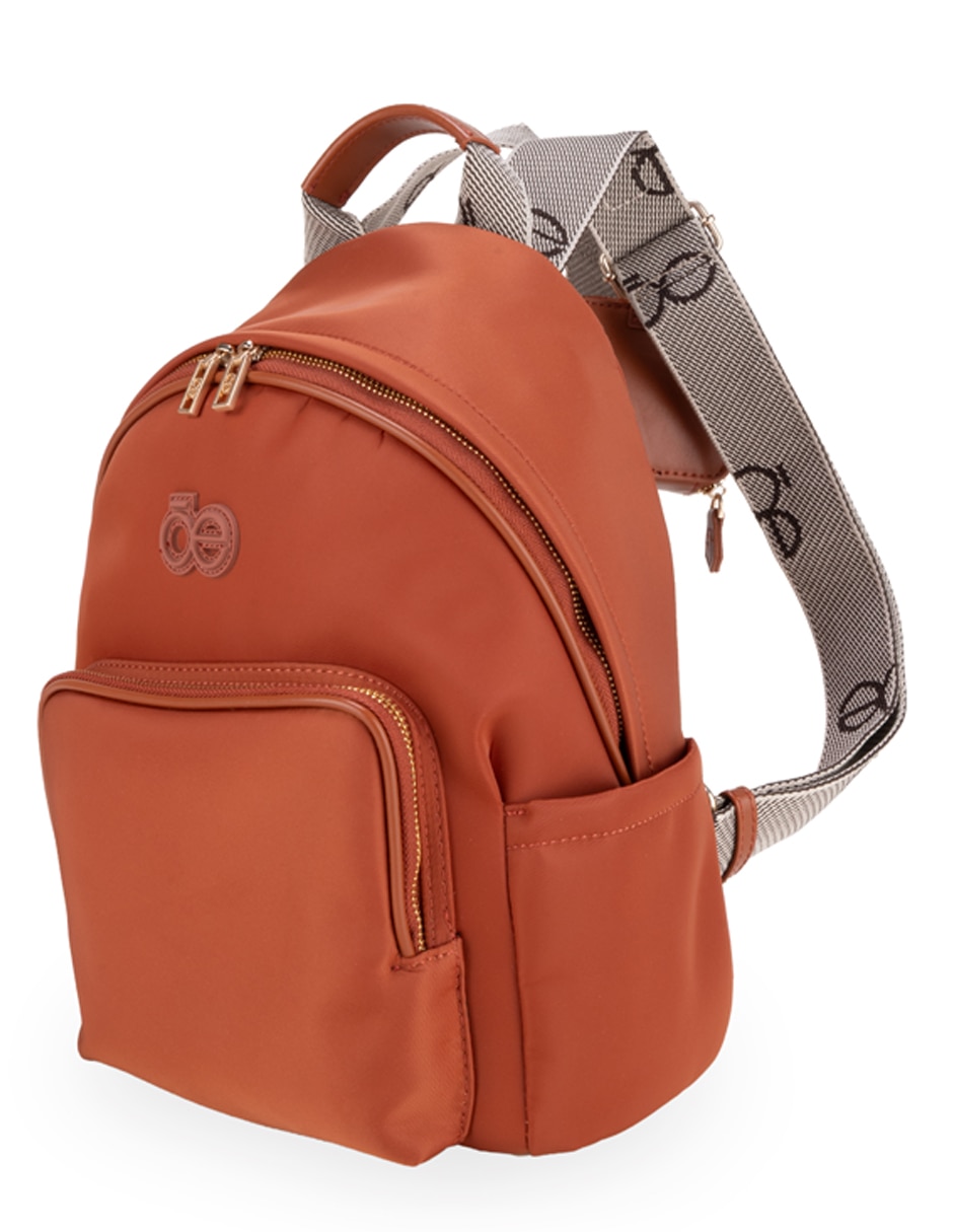 Mochila casual cloe idaeli para mujer