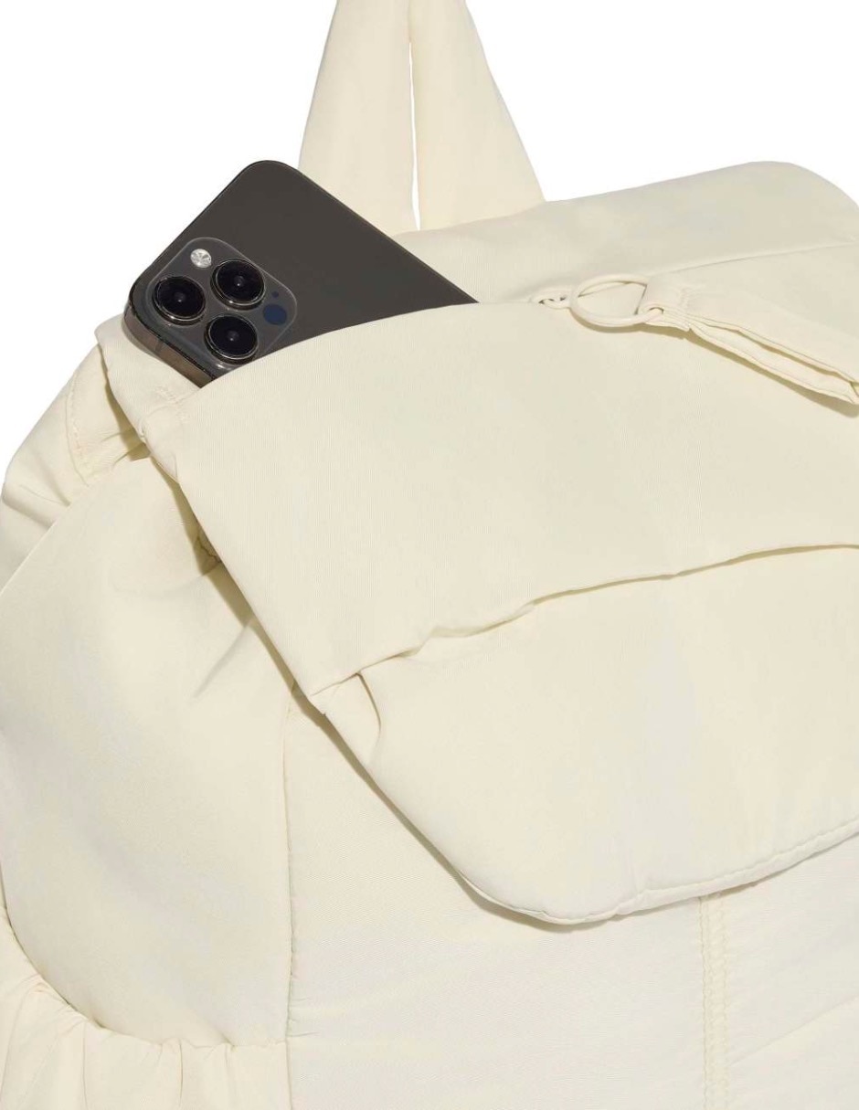 Mochila casual essentials para mujer 3