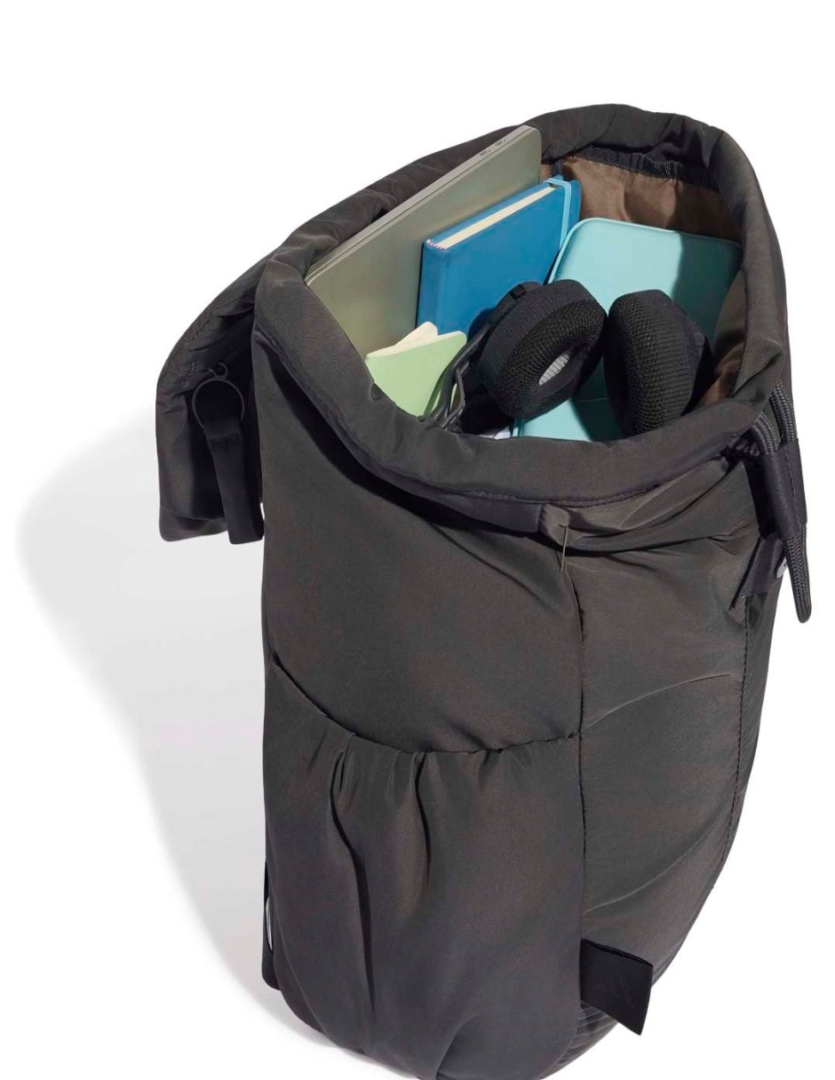 Mochila casual essentials para mujer 5