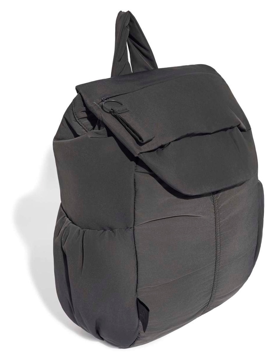 Mochila casual essentials para mujer 6