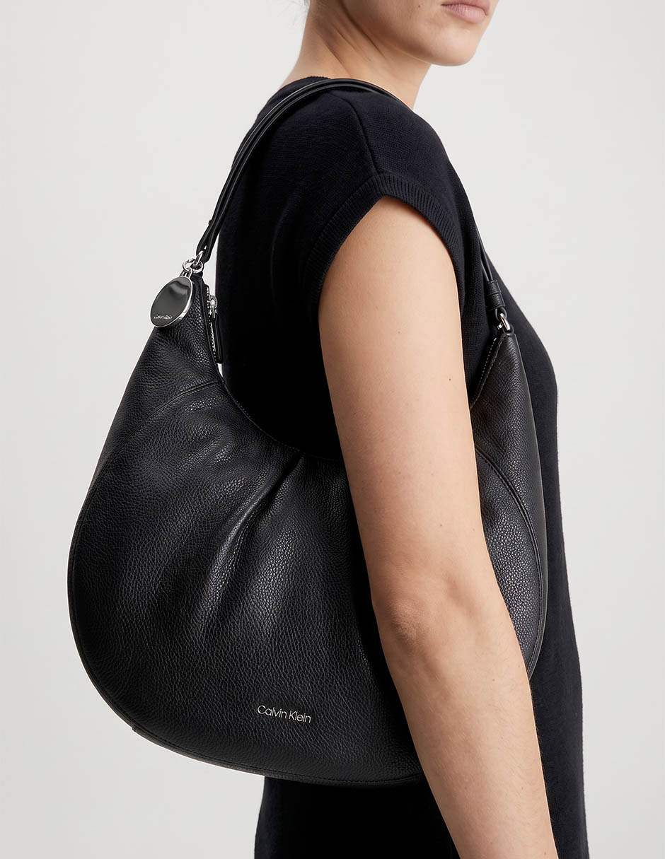 Bolsa hobo monogram charm para mujer