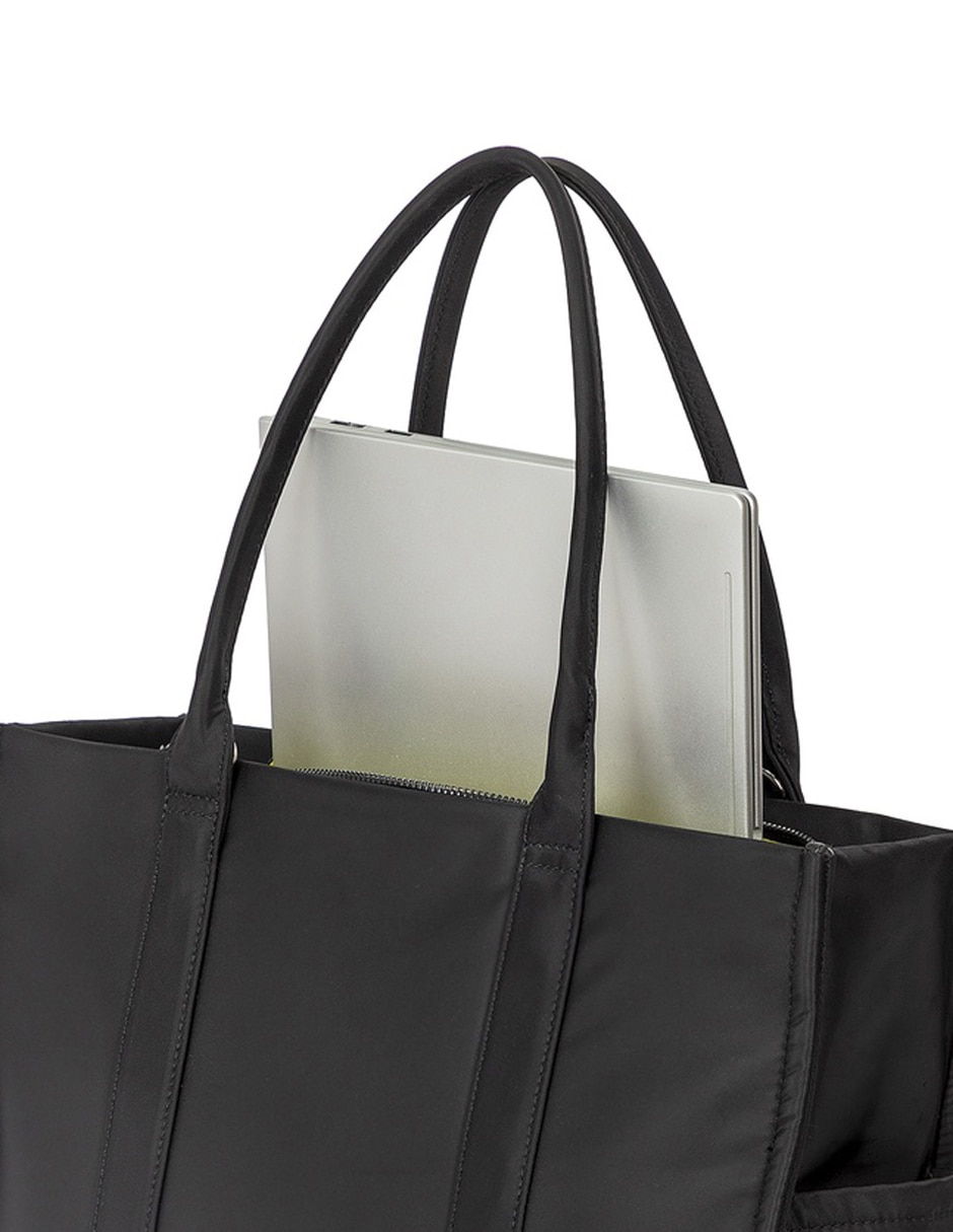 Bolsa porta laptop edem tiene 8