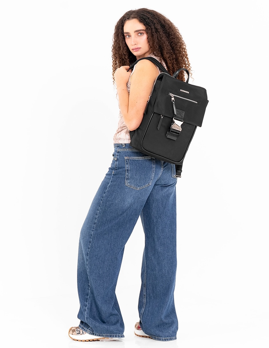 Mochila casual bcane para mujer 5