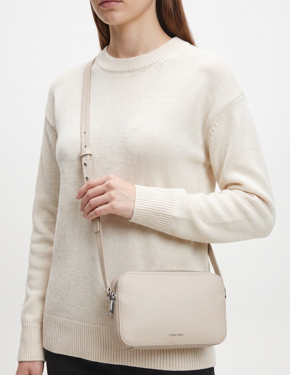 Bolsa crossbody Embossed Logo para mujer 5